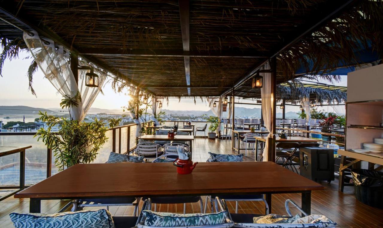 Hotel Udai Niwas By The Lake Udaipur Exterior photo