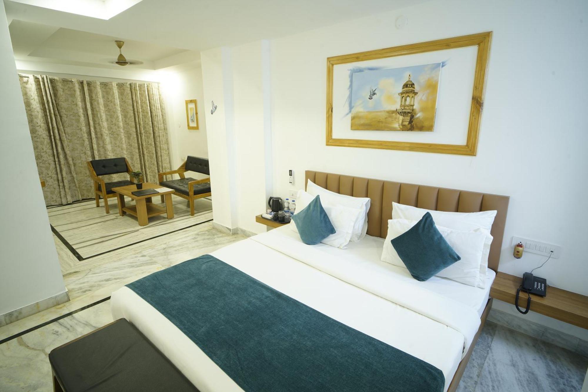 Hotel Udai Niwas By The Lake Udaipur Exterior photo